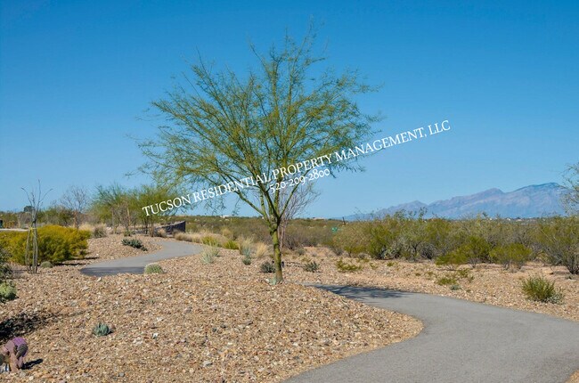 Building Photo - 7842 S New Strike Way