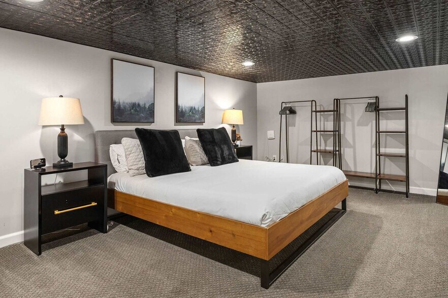 Building Photo - 7180 W 38th Ave