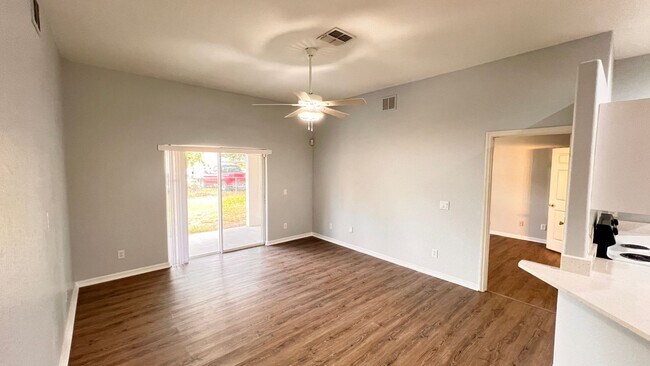 Building Photo - Charming 3-Bed, 2-Bath Home in Orlando