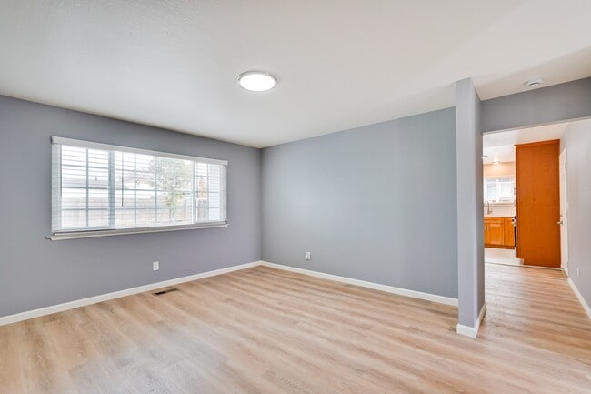 Building Photo - 1660 S Capitol Ave