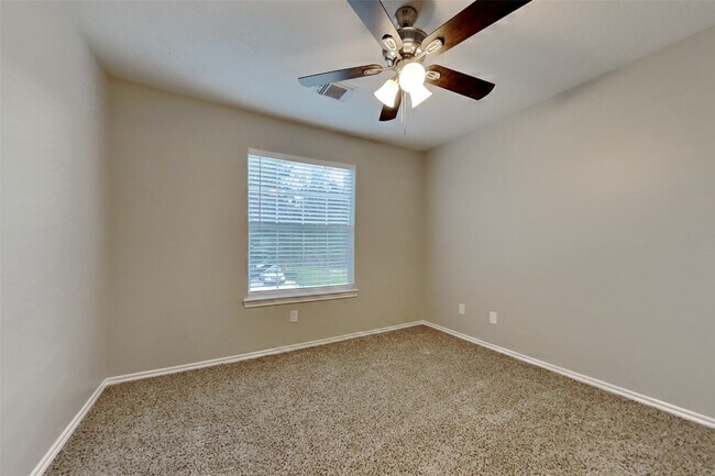 Building Photo - 6723 Carrington Ridge Ln