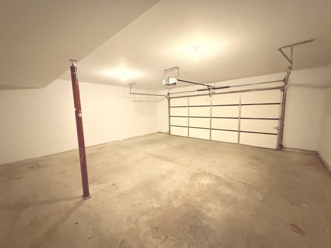 Building Photo - 152 Black Jack Rd