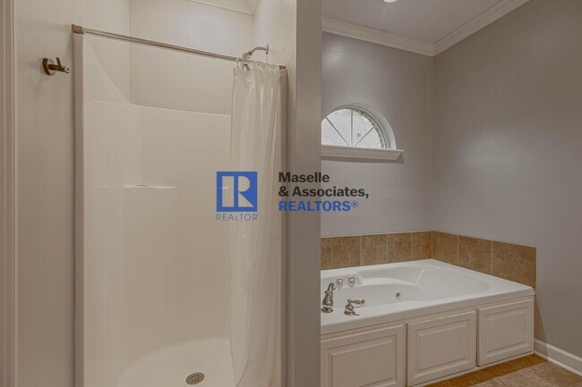 Building Photo - 3 Bed/2 Bath Home in Bruenburg in Clinton