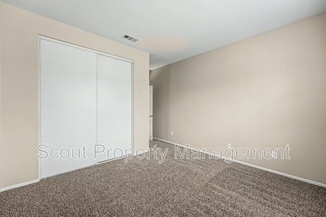 Building Photo - 46201 Jane Pl