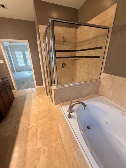 Building Photo - 1141 W 24th St