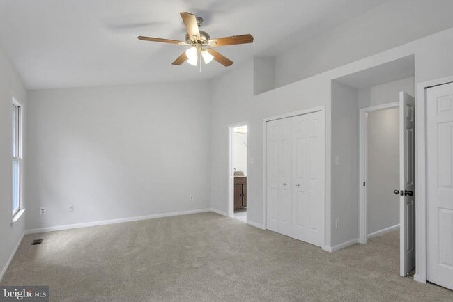 Building Photo - 7222 Lensfield Ct