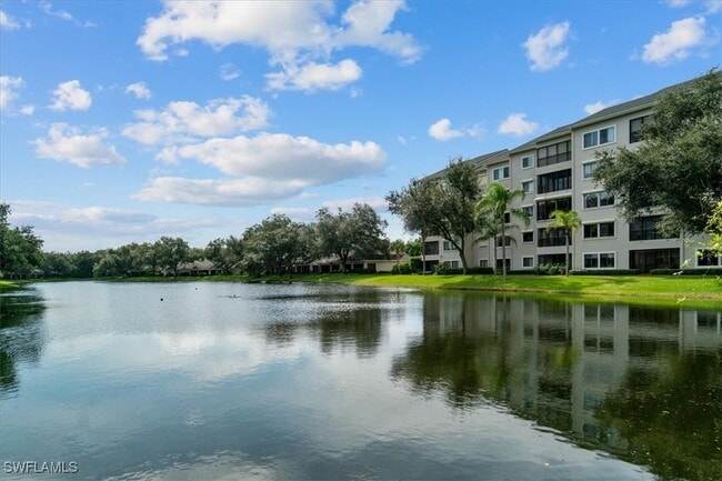 Building Photo - 900 Arbor Lake Dr