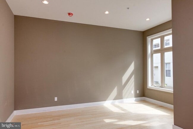 Building Photo - Fishtown Townhome