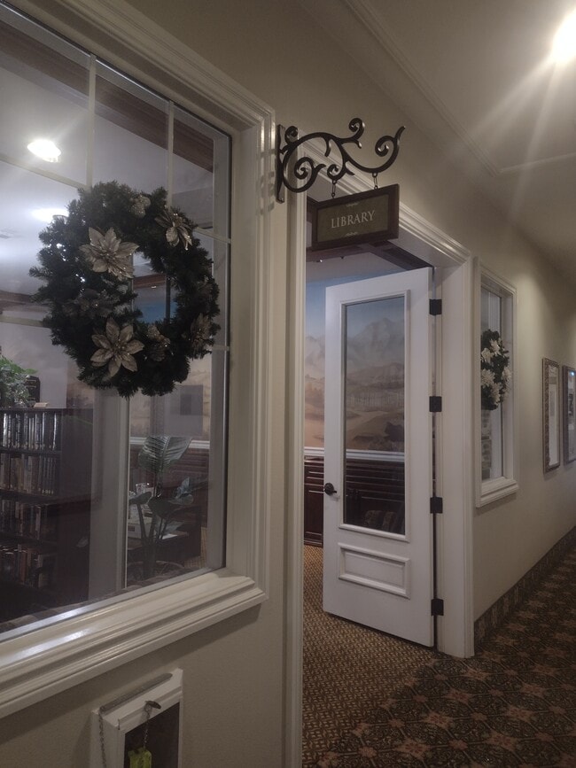 Building Photo - 8256 Triplett Ln