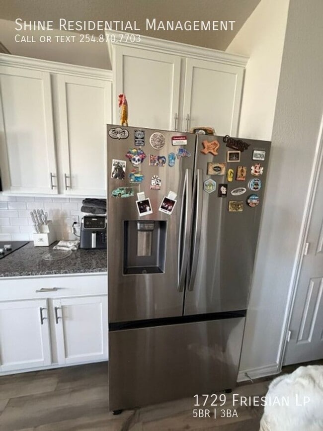 Building Photo - 1729 Friesian Lp