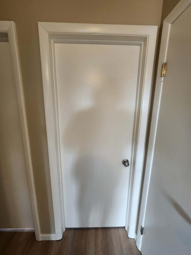 Building Photo - 1654 Abbott Rd