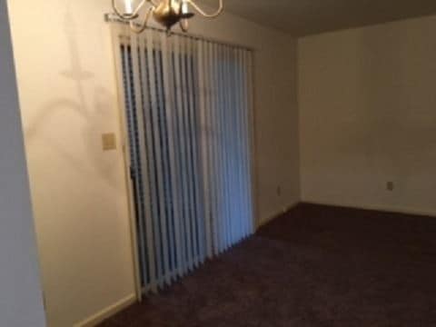 Building Photo - 128-128 Hilldale Dr