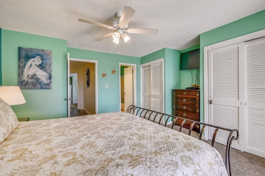 Building Photo - 2858 Joan Ave