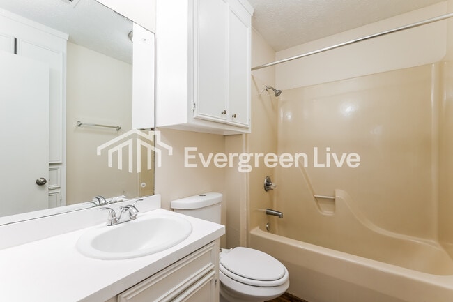 Building Photo - 6153 Floral Dr