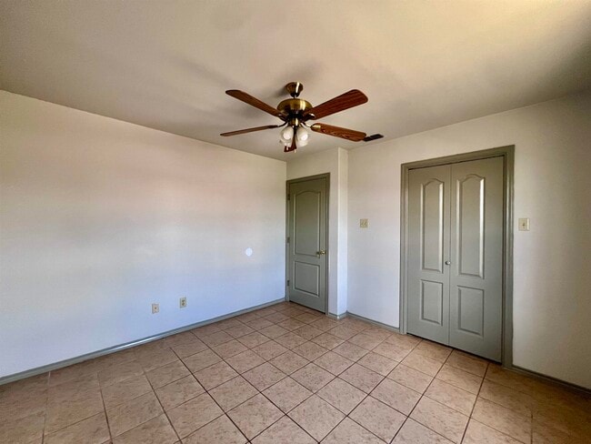 Building Photo - 507 Shiloh Dr