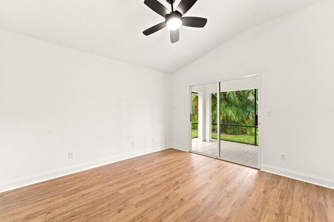 Building Photo - 3708 Kent Dr