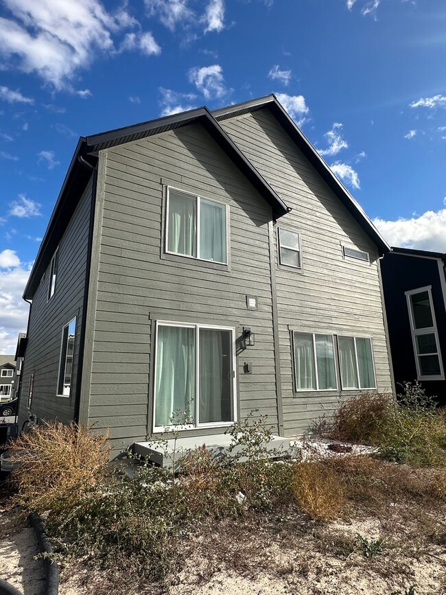 Building Photo - Absolutely STUNNING Home in Lehi!!!