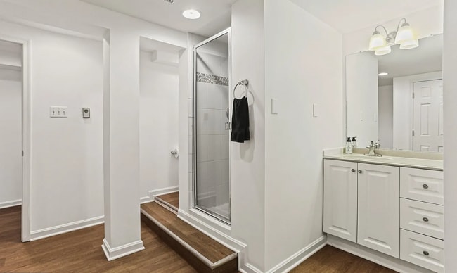 Building Photo - 3194 St Johns Ln