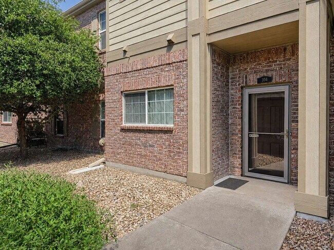 Building Photo - Spacious 2-Bedroom Condo with Garage, Fireplace, Pool & Most Included Utilities