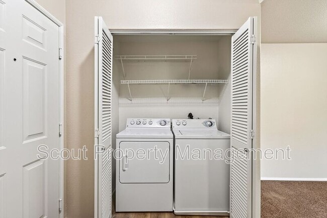 Building Photo - 44722 Adam Ln