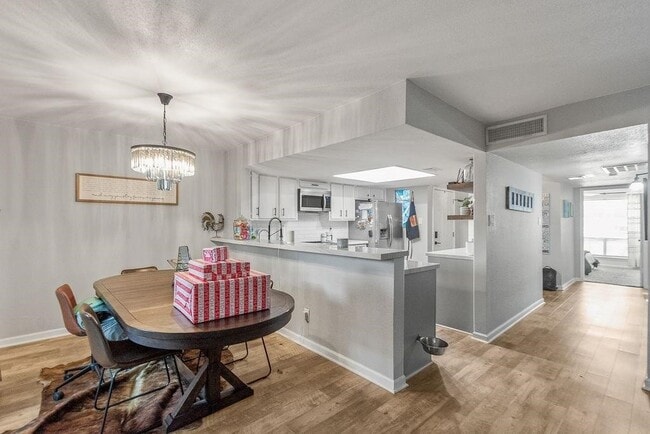 Building Photo - 5005 Georgi Ln