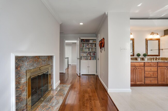 Building Photo - 1412 Coventry Ln