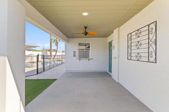 Building Photo - 6508 N 85th Pl