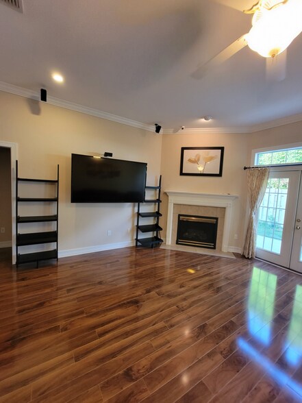 Building Photo - 1625 Osprey Pointe Dr