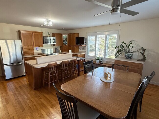 Building Photo - 7 Nancy St