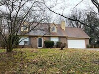 Building Photo - Farragut Bent Tree S/D 3 bed/2 bath