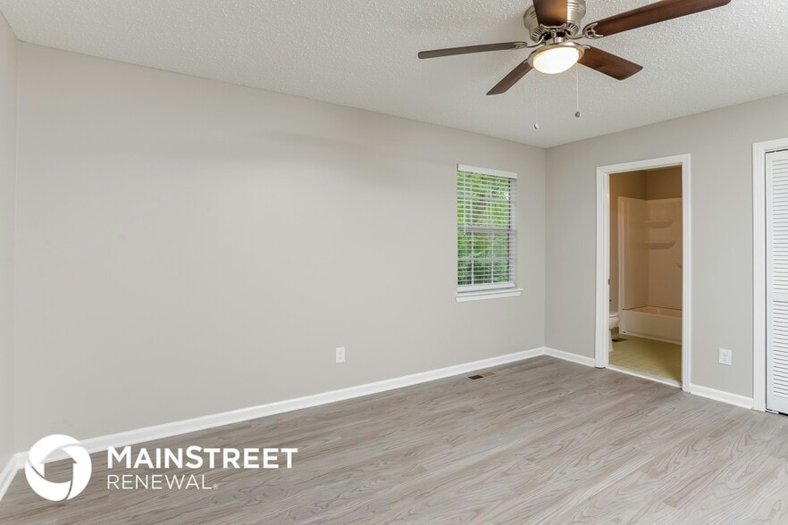 Building Photo - 2576 Wright St