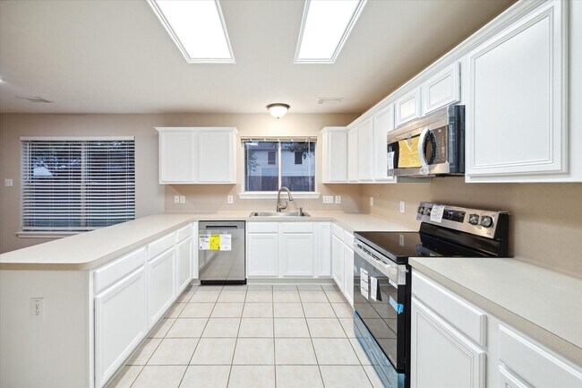 Building Photo - 24423 Pepperrell Pl St