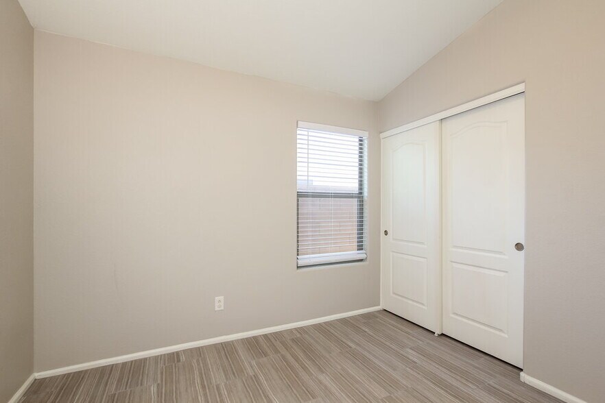 Building Photo - 16755 W Polk St