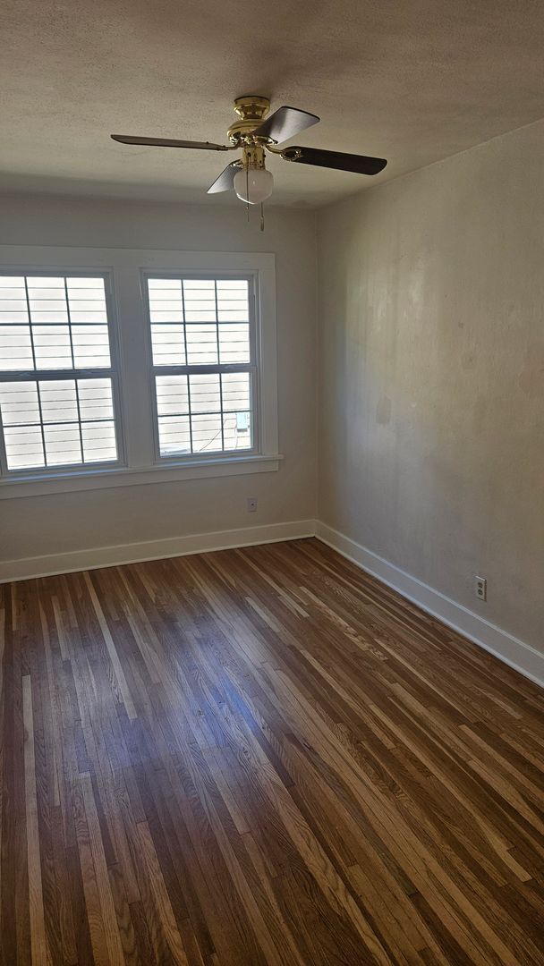 Building Photo - Cute and Cozy Old Town Home