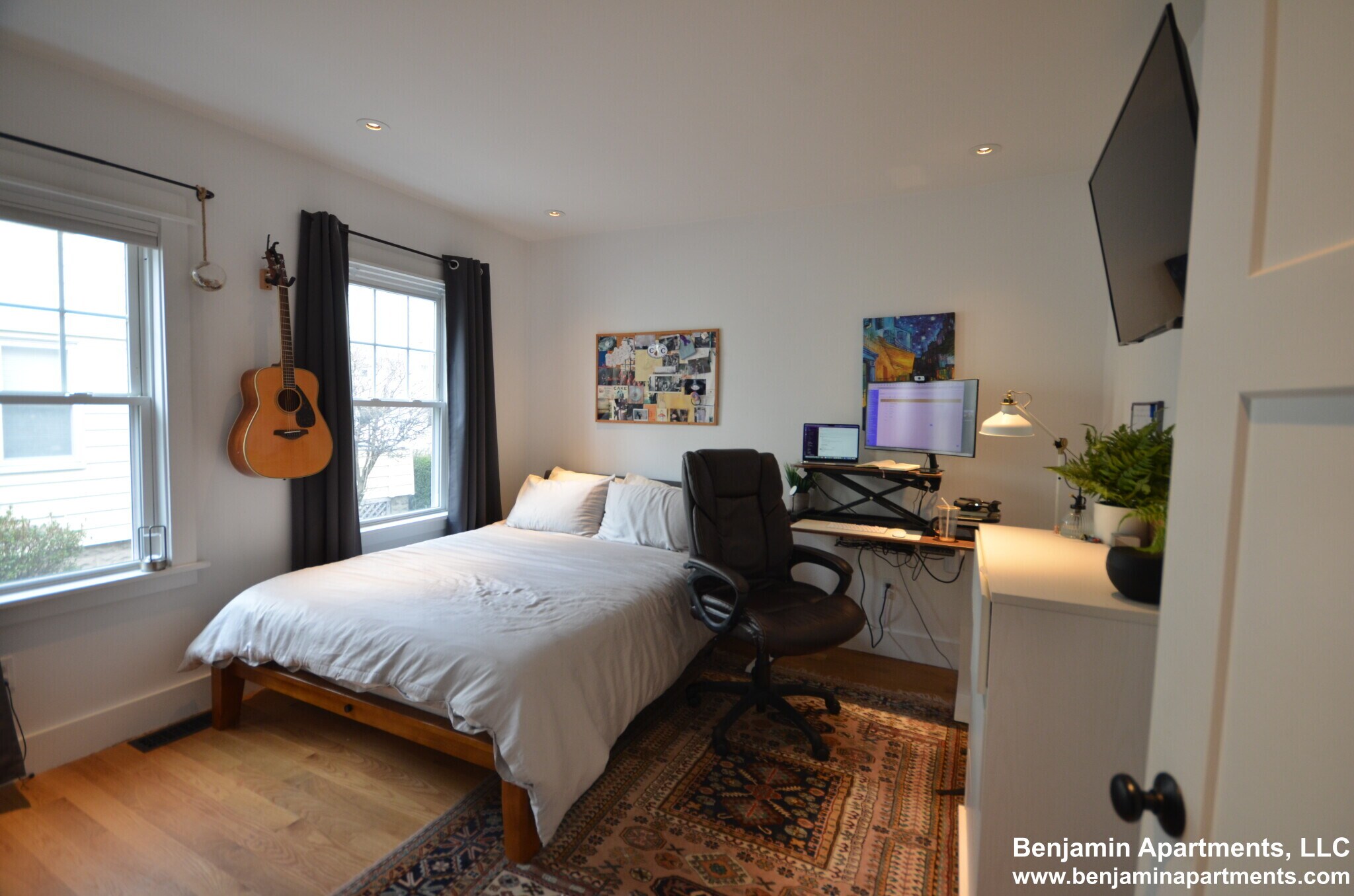 Building Photo - 15 Elmira St