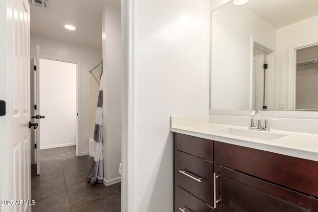 Building Photo - 4180 S Butte Ln