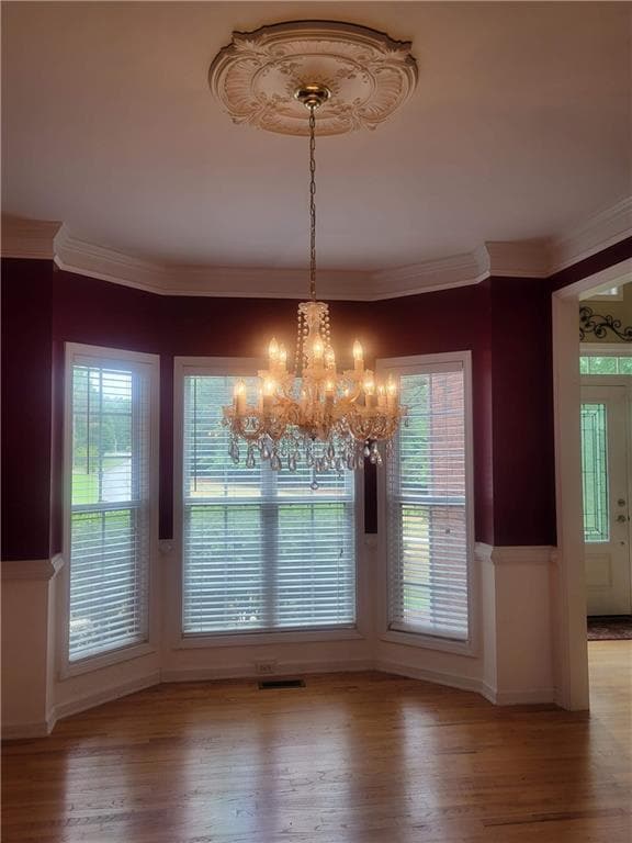 Building Photo - 5555 Holly Springs Dr