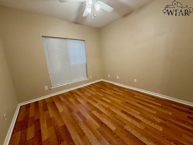 Building Photo - 3902 Alexandria St