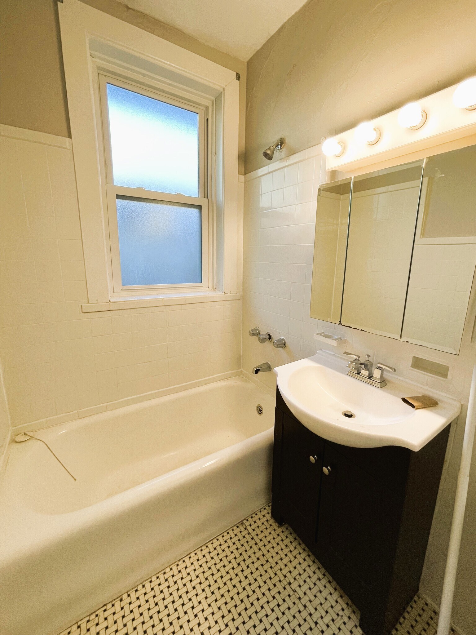 Building Photo - 7203 Dartmouth Ave