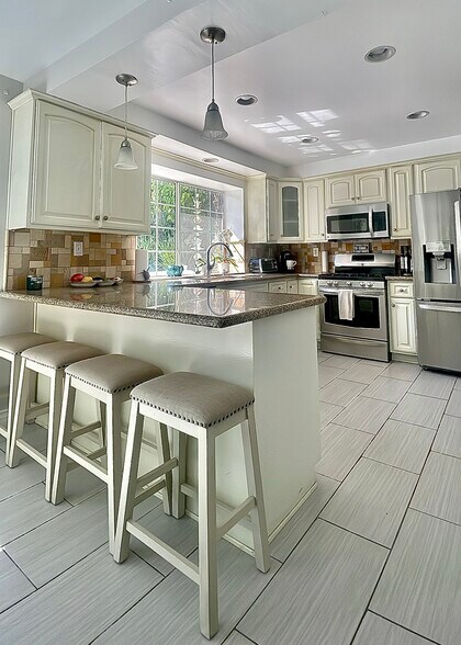 Building Photo - 5055 Ludgate Dr