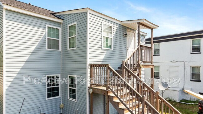 Building Photo - 1451 W Ocean View Ave