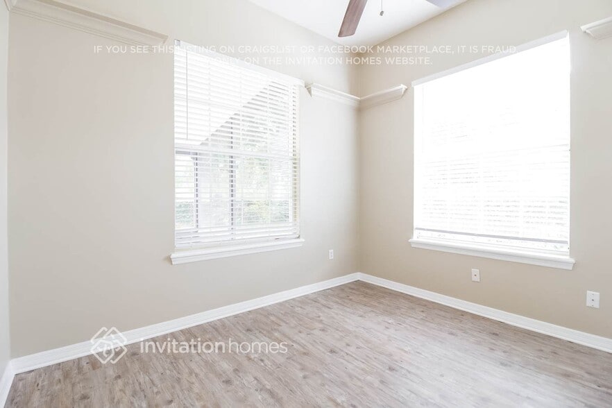 Building Photo - 594 Caledonia Pl