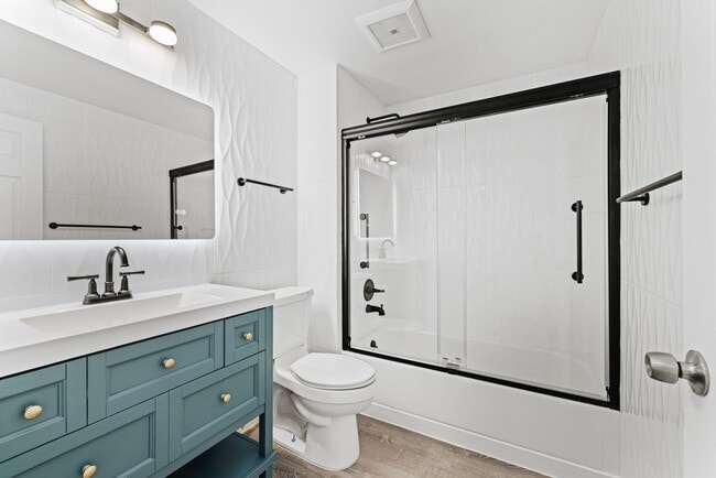 Building Photo - Fully Remodeled 1 bedroom Minutes from Microsoft!