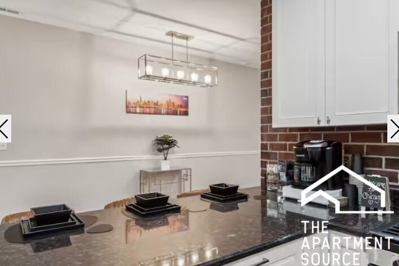 Building Photo - 3935 S Wells St