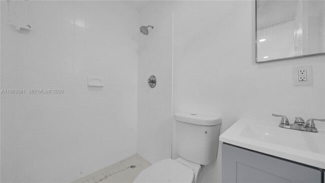 Building Photo - 4285 SW 48th Ct