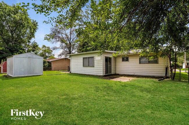 Building Photo - 1495 Mullanphy Ln