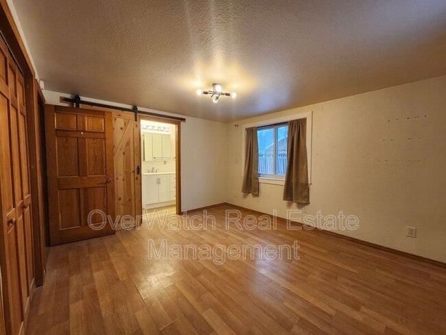 Building Photo - 10322 Chain of Rock St