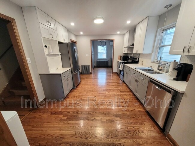 Building Photo - 3128 Ellis Pl