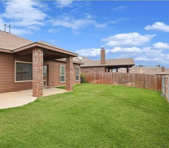 Building Photo - 15628 Carlton Oaks Dr