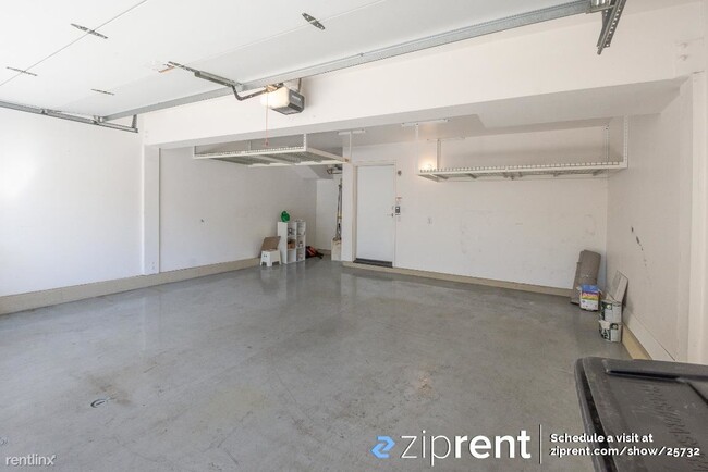 Building Photo - 2 br, 2 bath Condo - 11945 Tivoli Park Row...